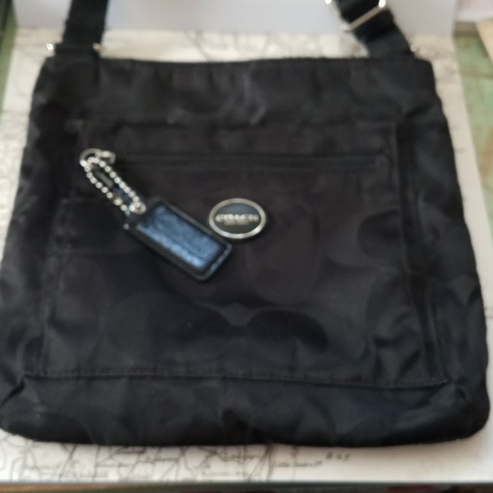 Small crossbody bag
